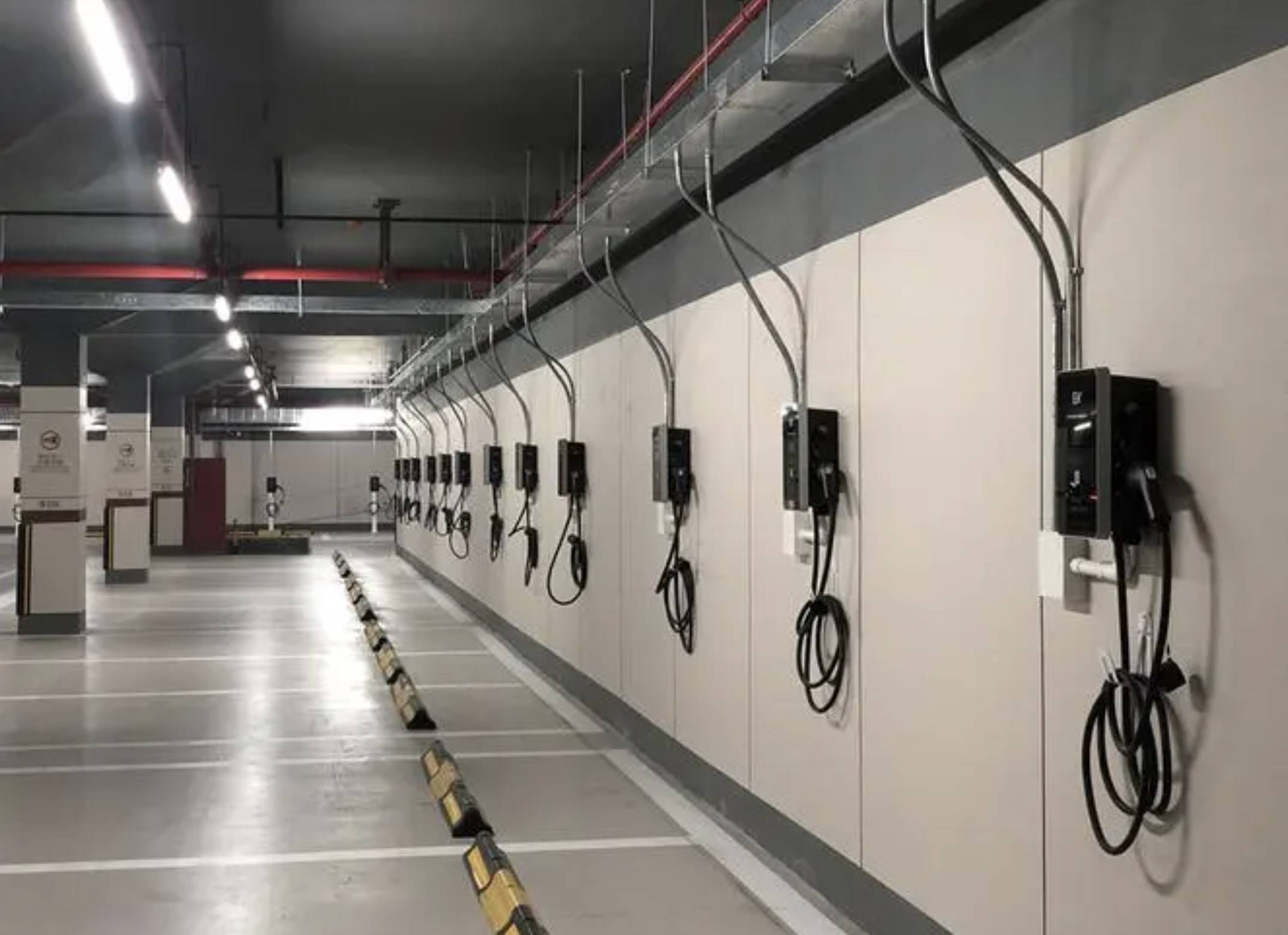 小区安装电动汽车充电桩的注意事项与流程详解