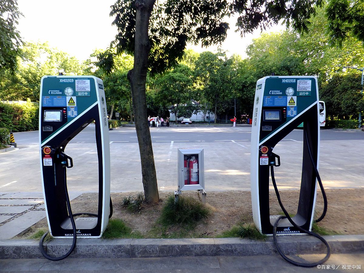 大数据驱动未来 锂元霸汽车移动充电桩智慧云系统的深度探究